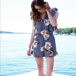 🔴SOLD🔴 Floral romper